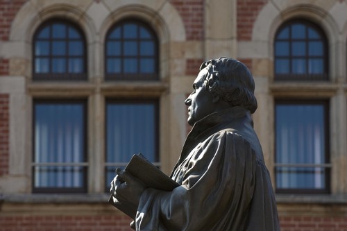 Erfurt_Lutherdenkmal.jpg